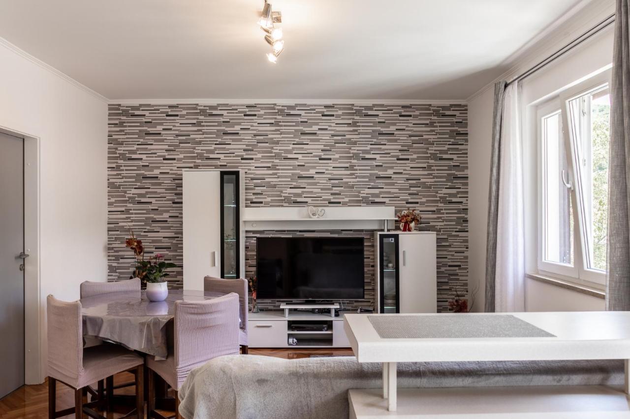 Apartman Danijela Zagorje Exteriér fotografie